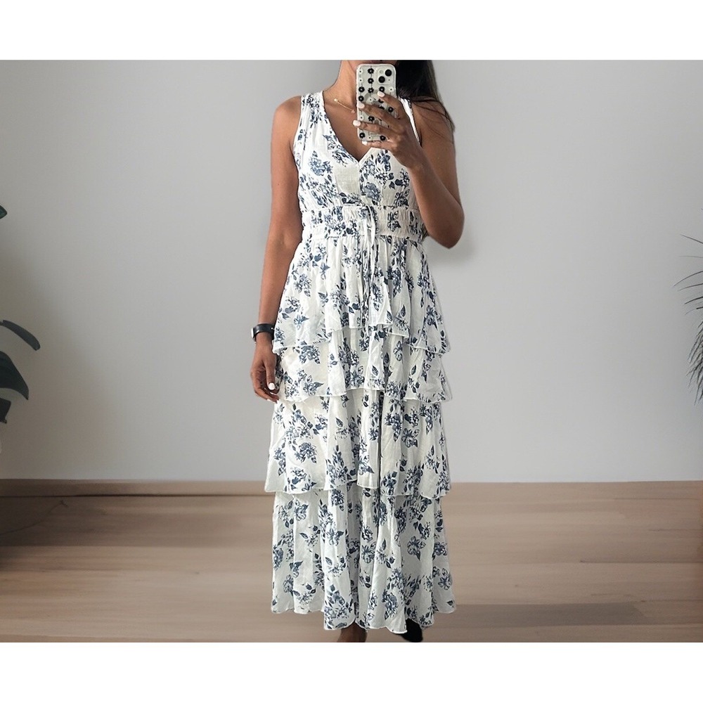 Women's White And Blue Floral Dress size small Sleeveless - Picture 5 of 16